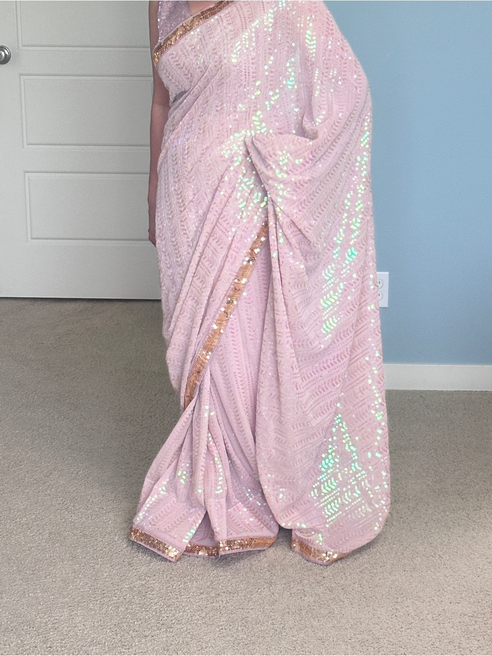 Women’s Sequin Embellished Light Pink Saree